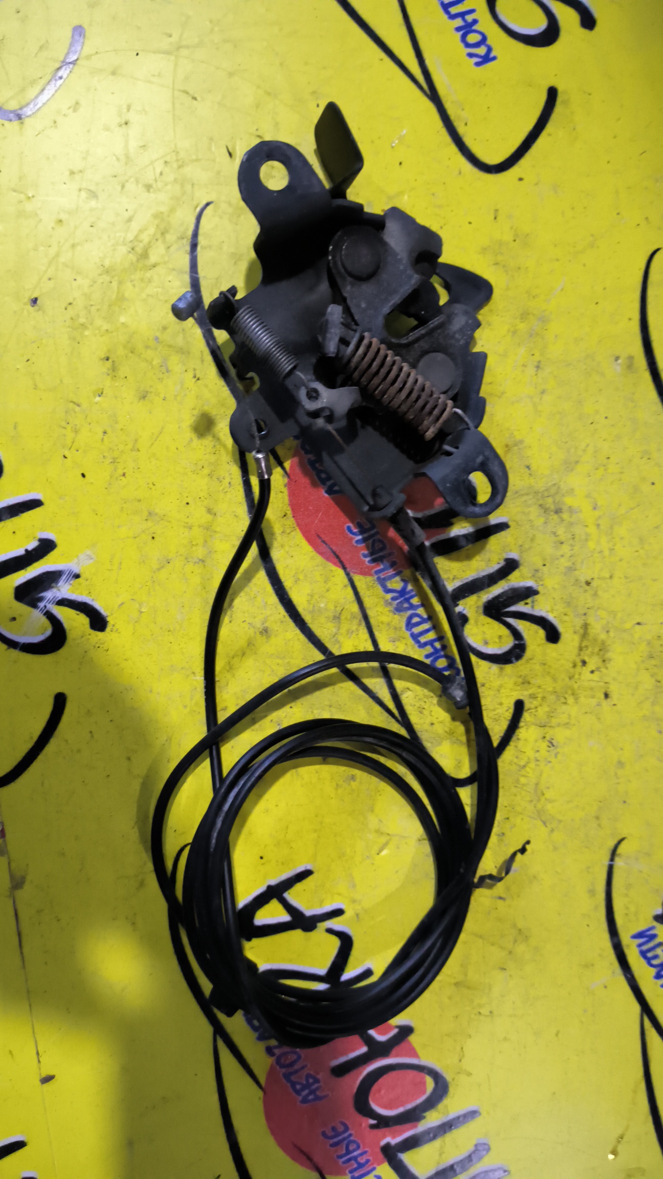 ЗАМОК КАПОТА/TOY/WISH/ISIS/ANE10G/ANE11W/ZNE10G/ZNE14G/ANM10G/ANM10W/ZNM10W/ZNM10G/4528068010