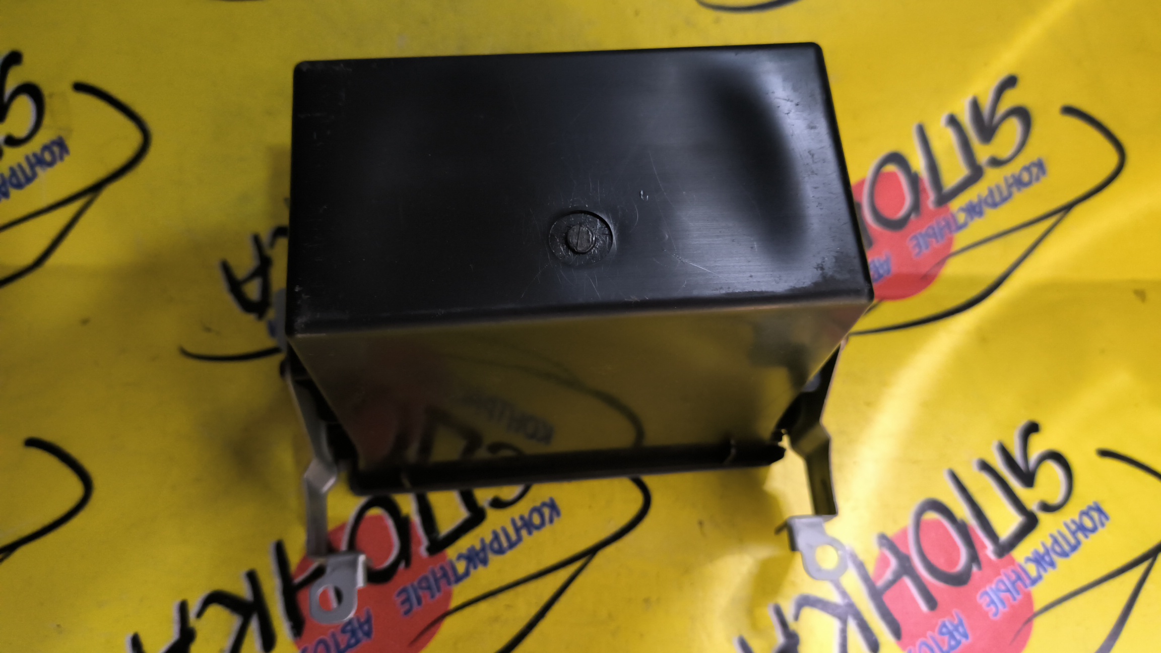 БАРДАЧОК В ПАНЕЛЬ/TOY/SPRINTER/SPRINTER CARIB/COROLLA/EE110/AE111/AE114/EE111/AE115/AE110/5552112150